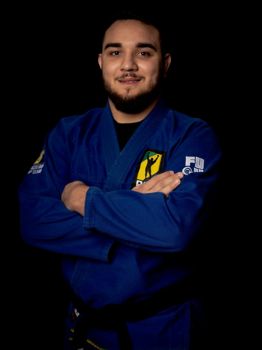 Prof. Levi Moura